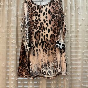 ‘NUGGLES Medium Matilda Leopard Top